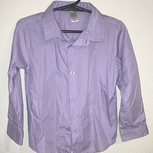 Light purple dress shirt for boys . Size is 3T.